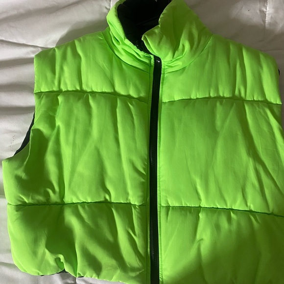 Reversible vest - Picture 4 of 5